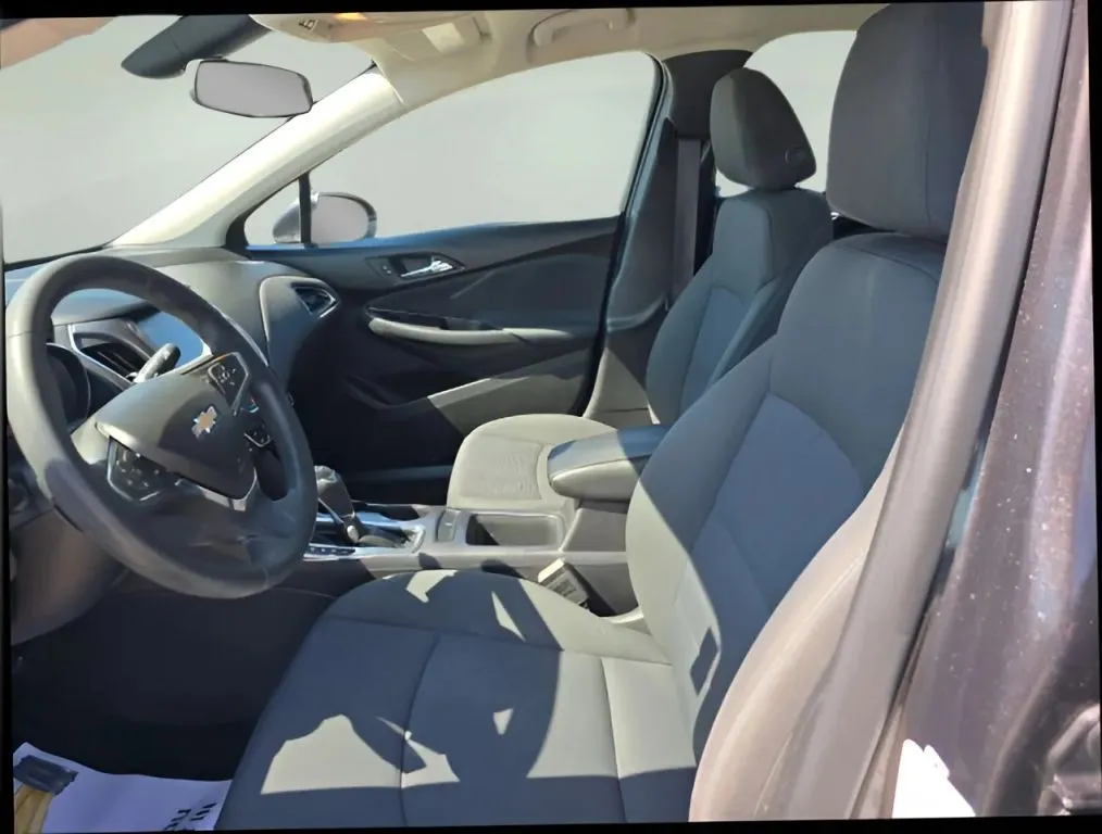 Chevrolet Cruze photo 10