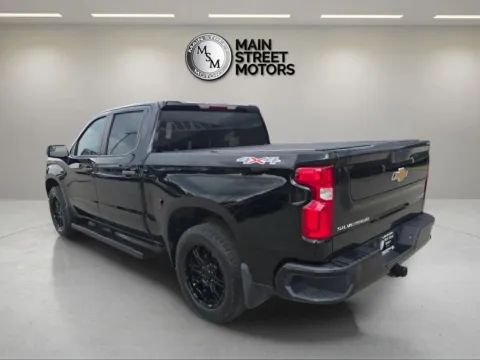 Another view of 2021 Chevrolet Silverado 1500 Crew Cab Custom Pickup 4D 5 3/4 ft for sale in Portage, IN at Main Street Motors