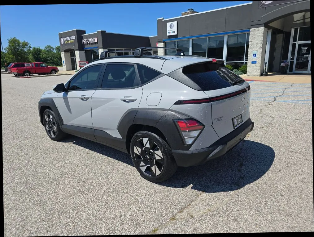 Hyundai Kona photo 2
