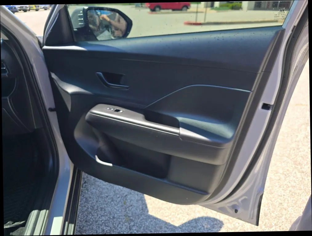 Hyundai Kona photo 21
