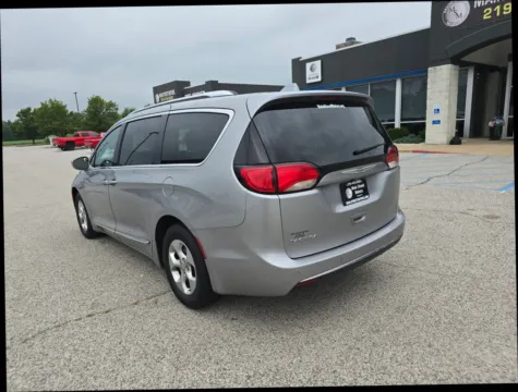 Photos of 2017 Chrysler Pacifica Touring-L Plus Minivan 4D for sale in Portage, IN at Main Street Motors