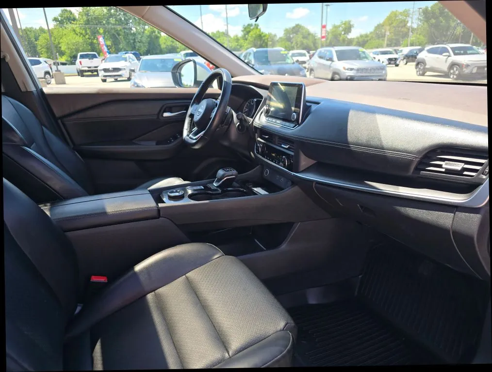 Nissan Rogue photo 23