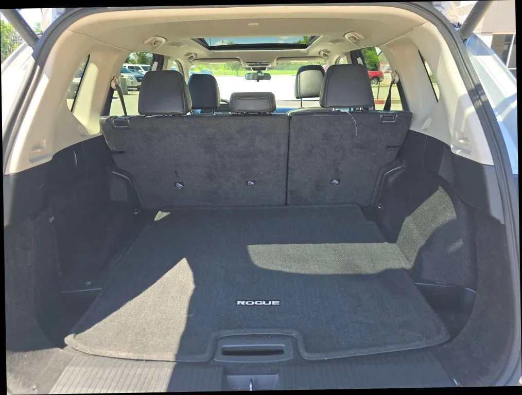 Nissan Rogue photo 18