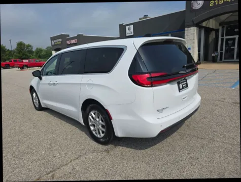 Photos of 2026 Chrysler Pacifica Select Van 4D for sale in Portage, IN at Main Street Motors