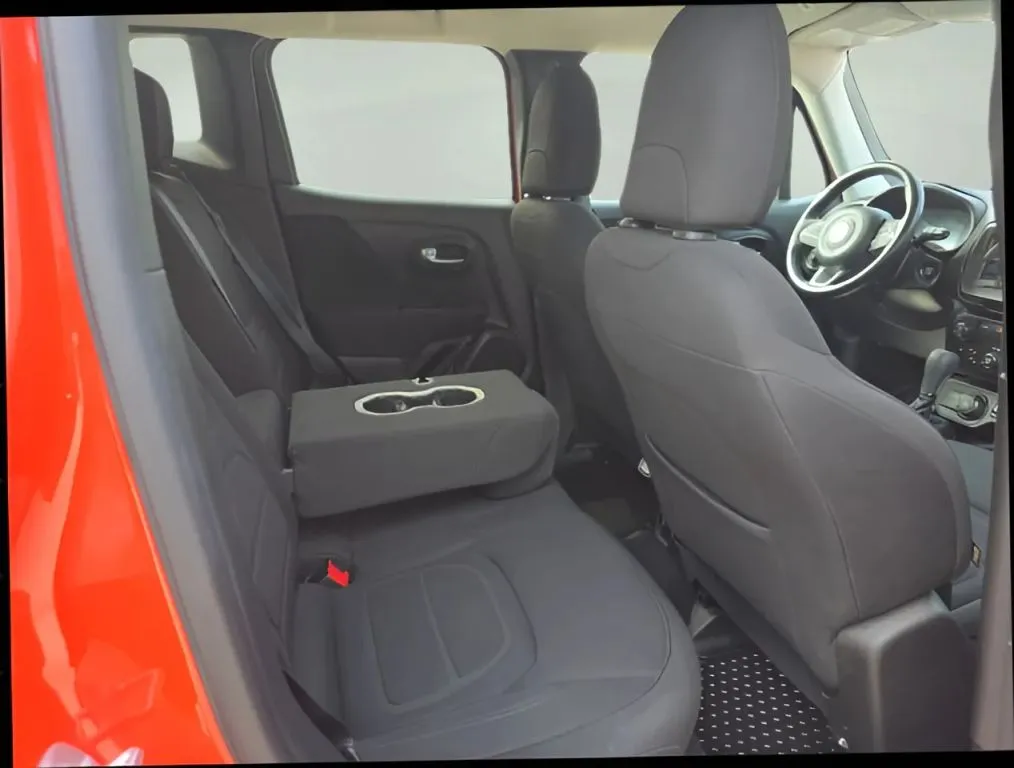 Jeep Renegade photo 19