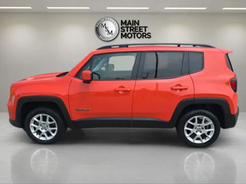 Photos of 2019 Jeep Renegade Latitude Sport Utility 4D for sale in Portage, IN at Main Street Motors