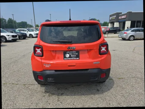 Another view of 2019 Jeep Renegade Latitude Sport Utility 4D for sale in Portage, IN at Main Street Motors