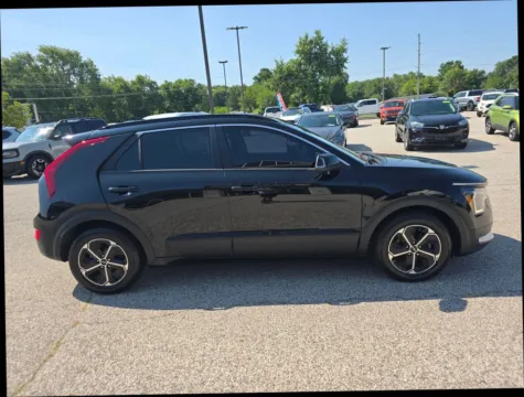 More photos of 2023 Kia Niro EX Wagon 4D at Main Street Motors, IN