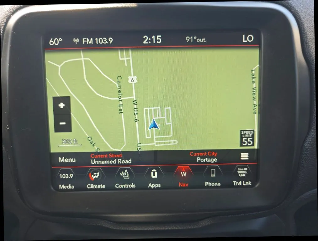 Jeep Renegade photo 28