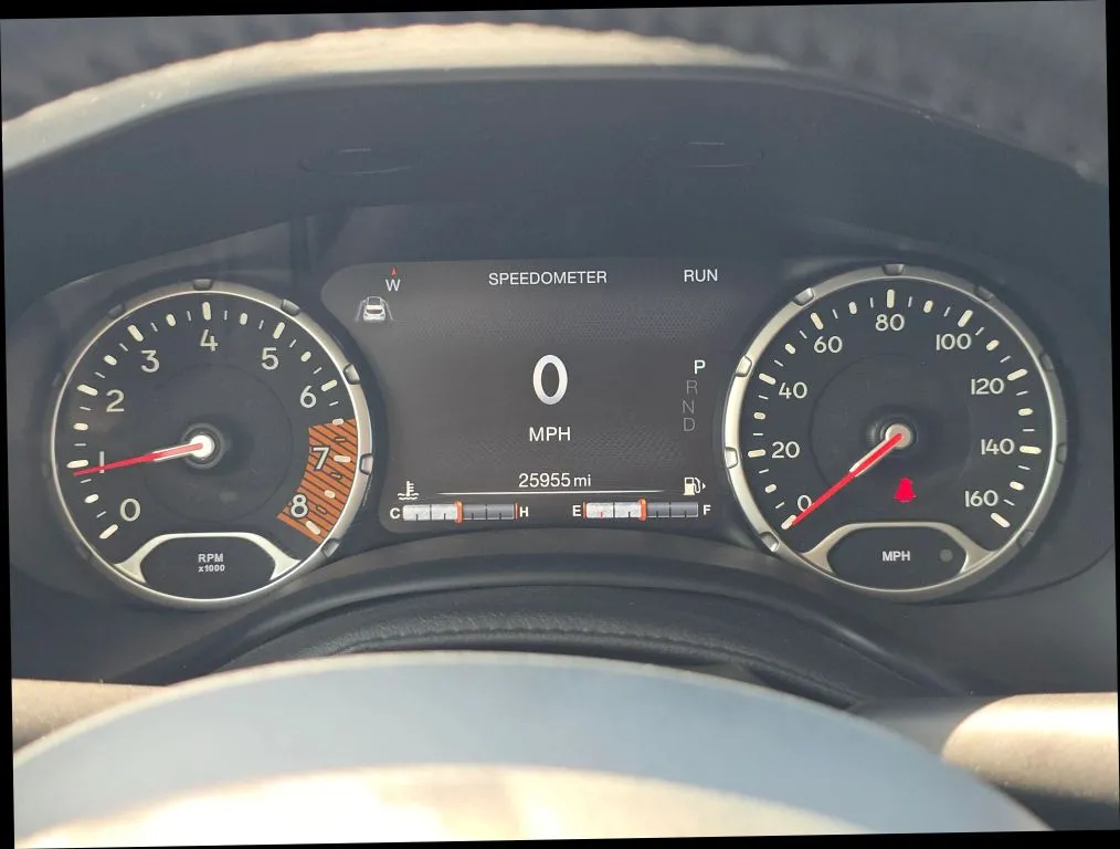 Jeep Renegade photo 24