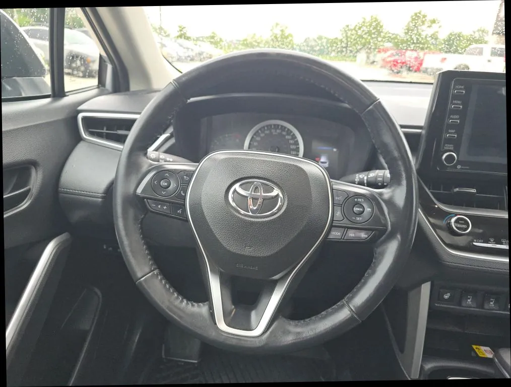 Toyota Corolla Cross photo 17