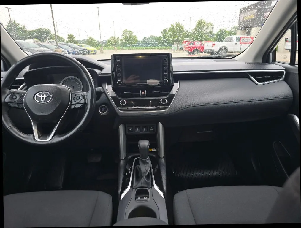 Toyota Corolla Cross photo 14