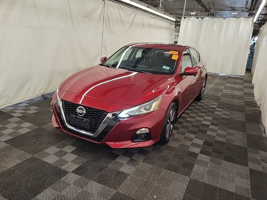 2019 Nissan Altima 2.5 SV Sedan 4D for sale in Portage, IN