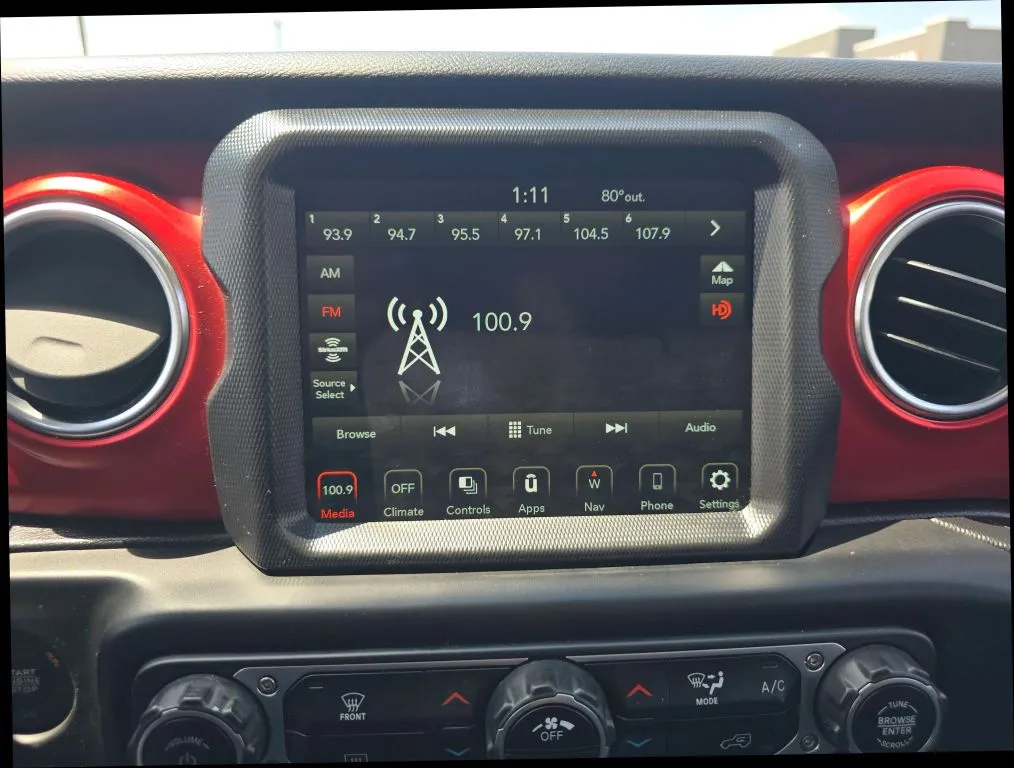 Jeep Wrangler photo 25