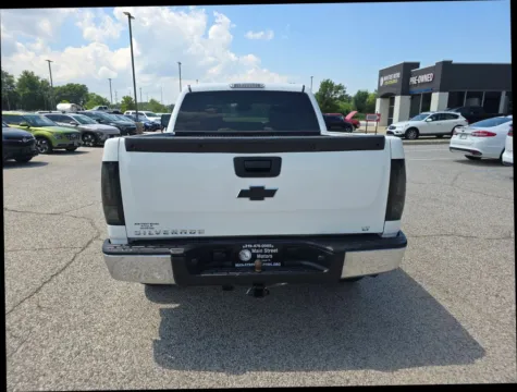More photos of 2008 Chevrolet Silverado 1500 Crew Cab LT Pickup 4D 5 3/4 ft at Main Street Motors, IN