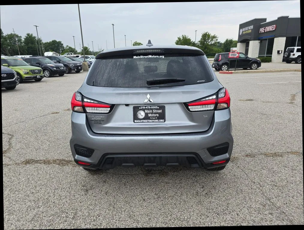 Mitsubishi Outlander Sport photo 3