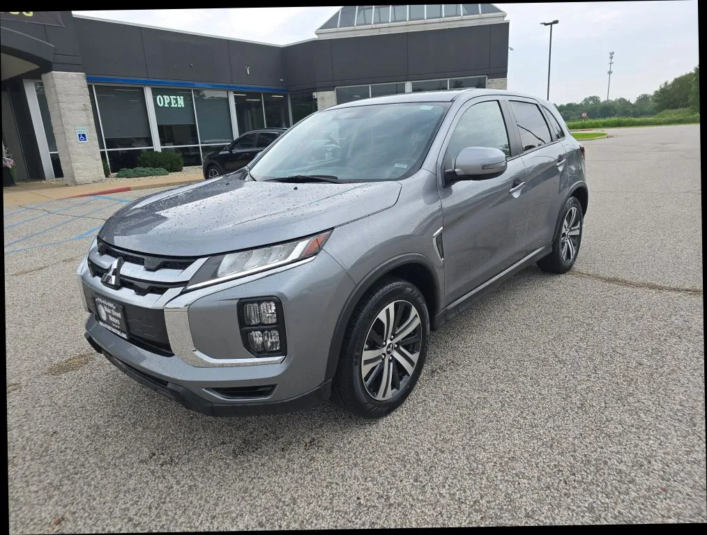 Mitsubishi Outlander Sport photo 8