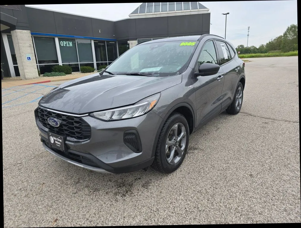 Ford Escape photo 8