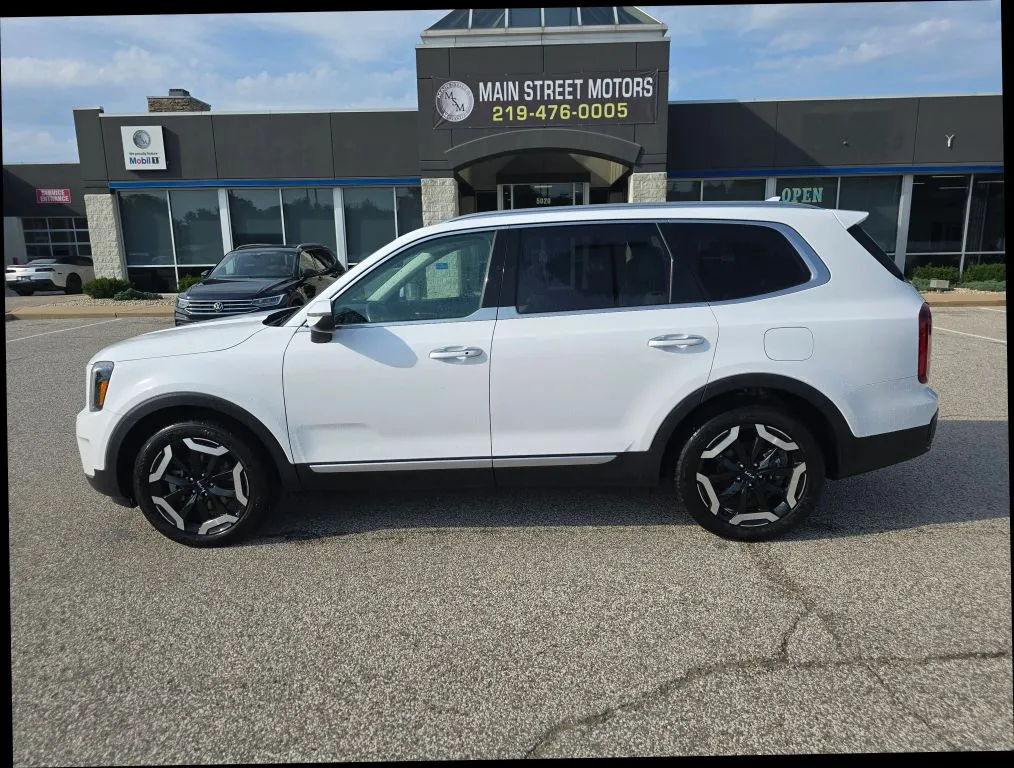 White 2025 Kia Telluride S Sport Utility 4D for sale in Portage, IN