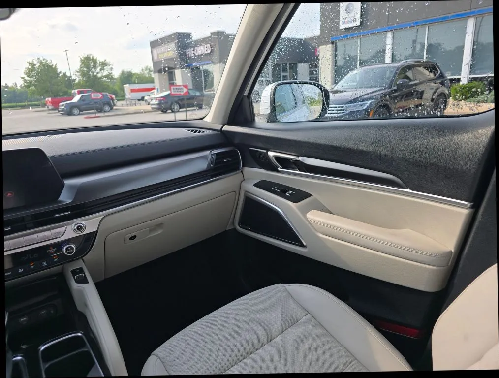 Kia Telluride photo 17