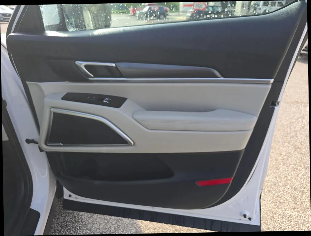 Kia Telluride photo 24