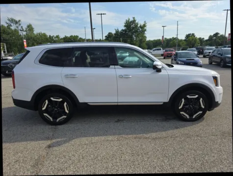 More photos of 2025 Kia Telluride S Sport Utility 4D at Main Street Motors, IN