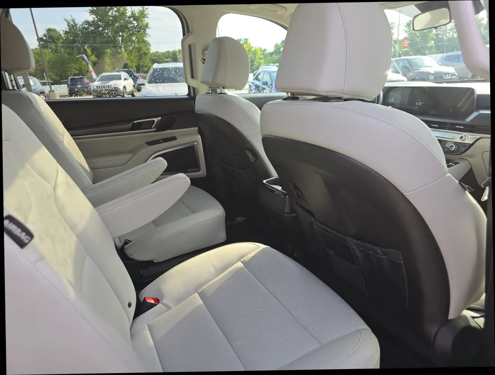 Kia Telluride photo 22