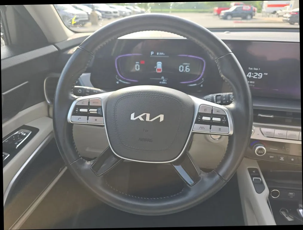 Kia Telluride photo 18
