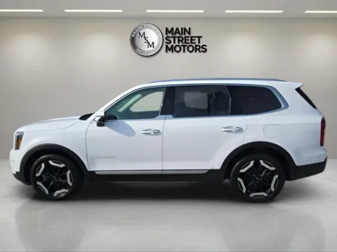 Photos of 2025 Kia Telluride S Sport Utility 4D for sale in Portage, IN at Main Street Motors