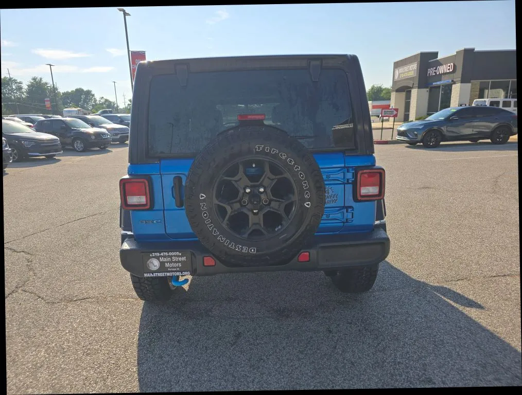 Jeep Wrangler photo 3