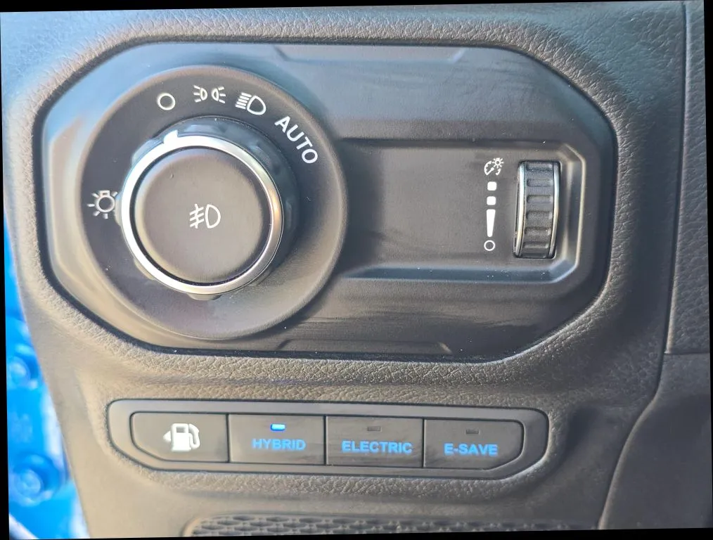 Jeep Wrangler photo 26