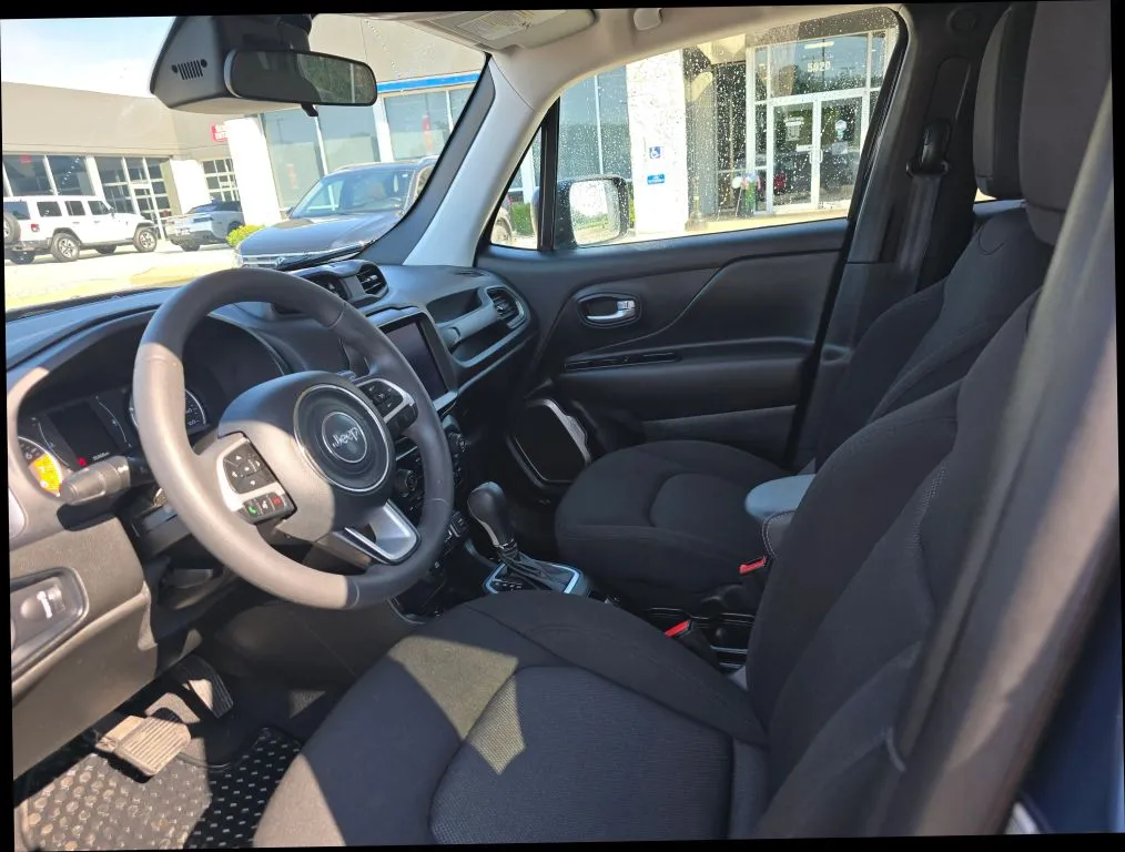 Jeep Renegade photo 10