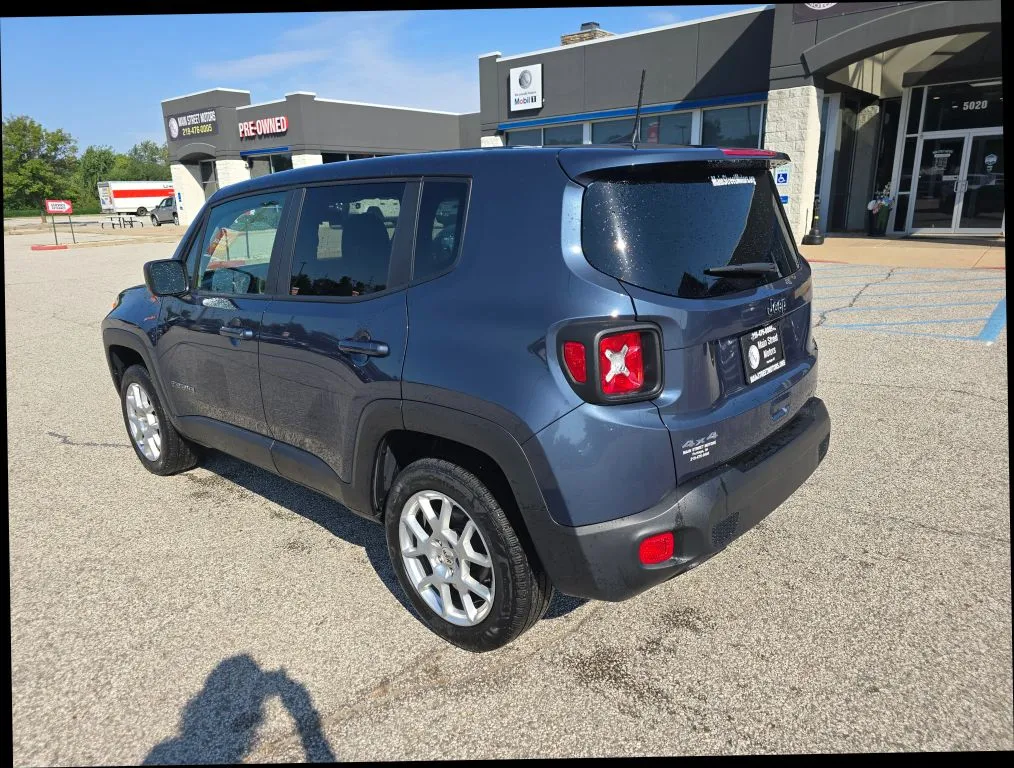 Jeep Renegade photo 2
