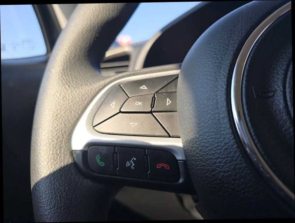 Jeep Renegade photo 22