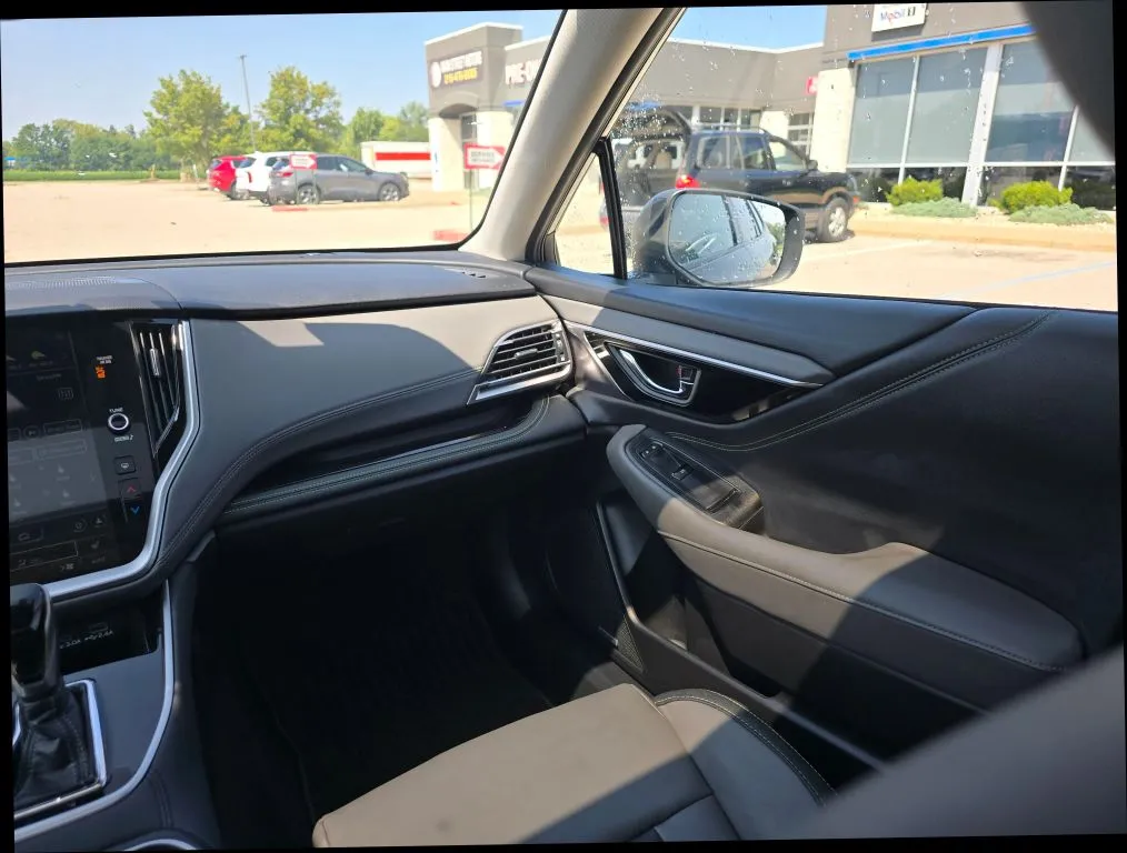 Subaru Outback photo 17