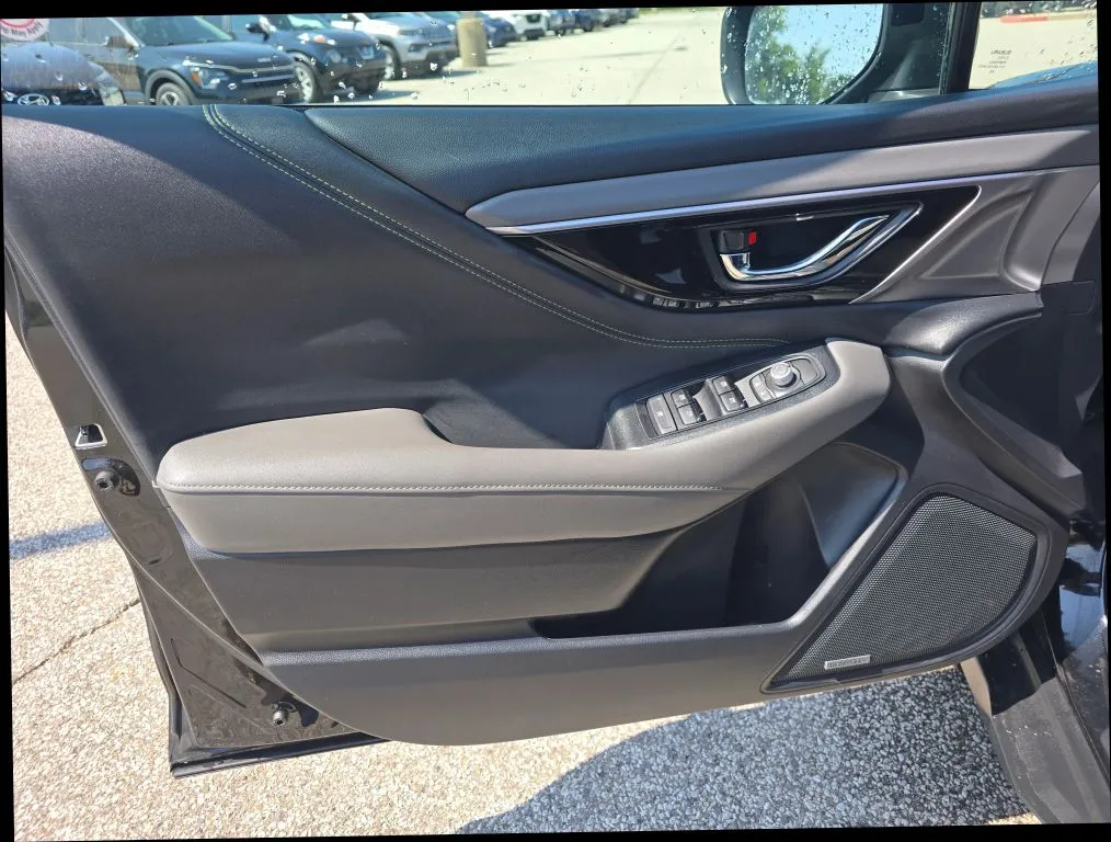 Subaru Outback photo 9
