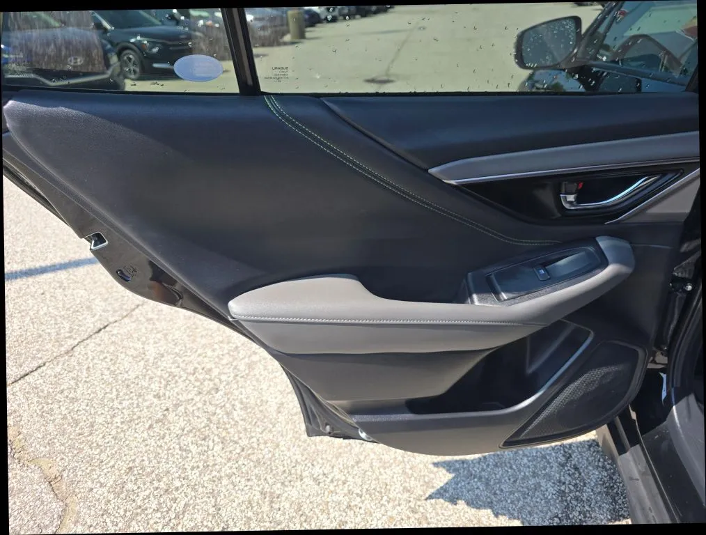 Subaru Outback photo 12