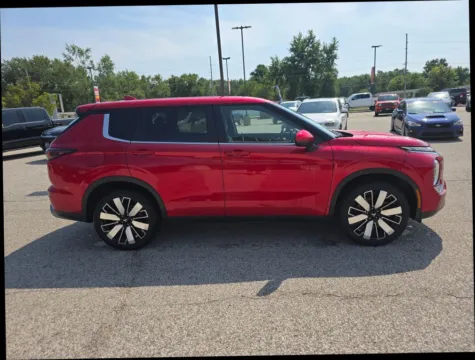 More photos of 2025 Mitsubishi Outlander SE Sport Utility 4D at Main Street Motors, IN