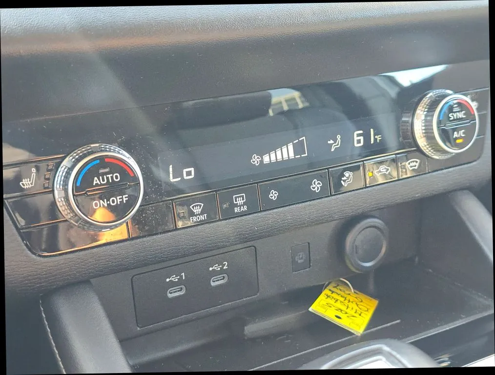 Mitsubishi Outlander photo 28