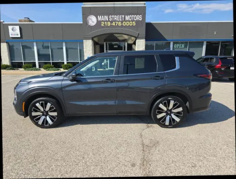 Gray 2025 Mitsubishi Outlander SE Sport Utility 4D for sale in Portage, IN