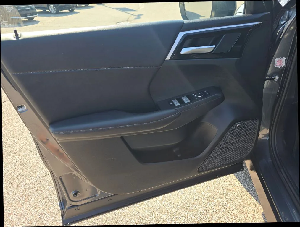 Mitsubishi Outlander photo 9