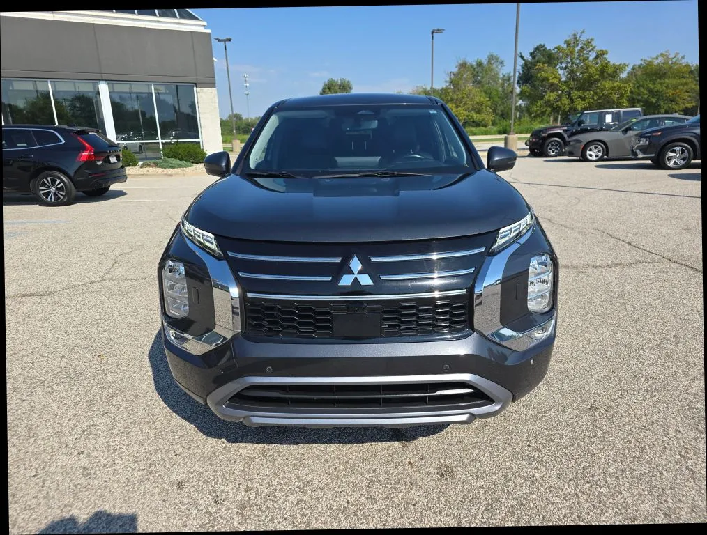 Mitsubishi Outlander photo 7