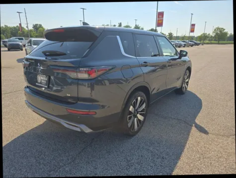 More photos of 2025 Mitsubishi Outlander SE Sport Utility 4D at Main Street Motors, IN