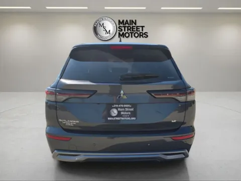 More photos of 2025 Mitsubishi Outlander SE Sport Utility 4D at Main Street Motors, IN