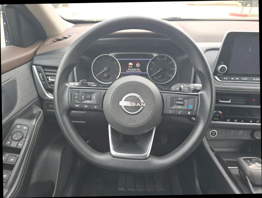 Nissan Rogue photo 16