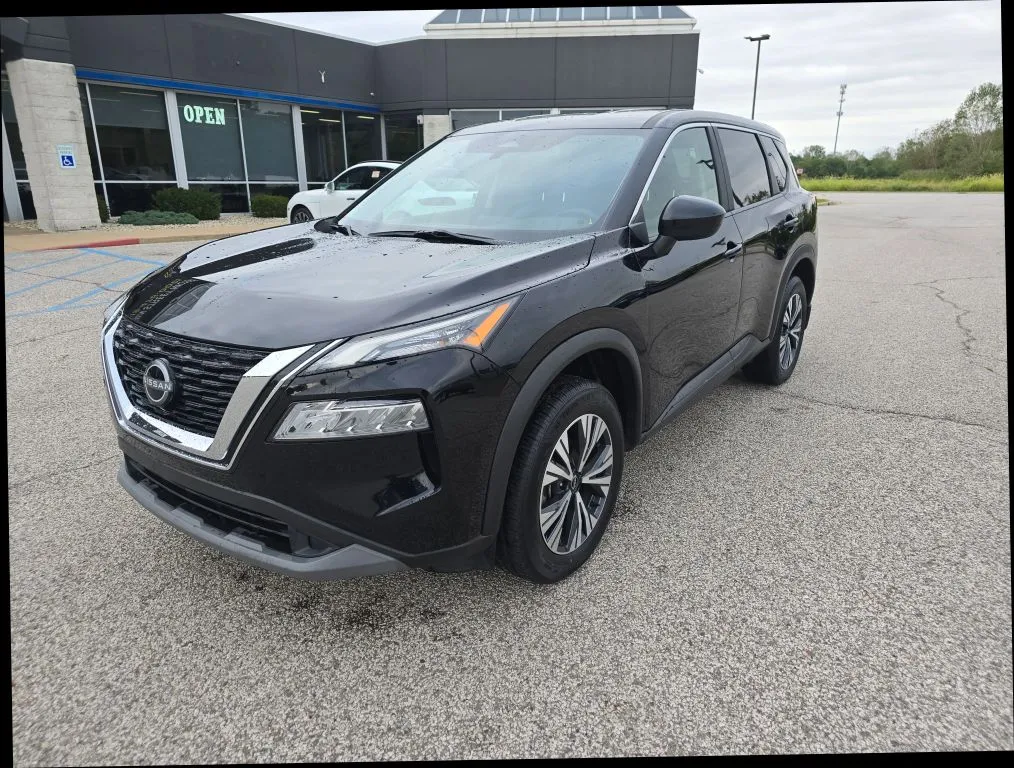 Nissan Rogue photo 8