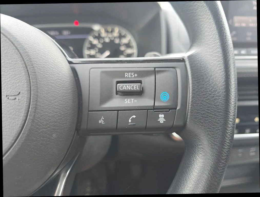 Nissan Rogue photo 24