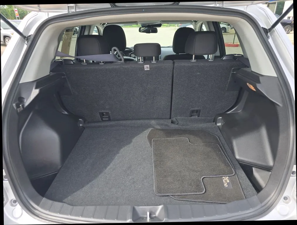 Mitsubishi Outlander Sport photo 17