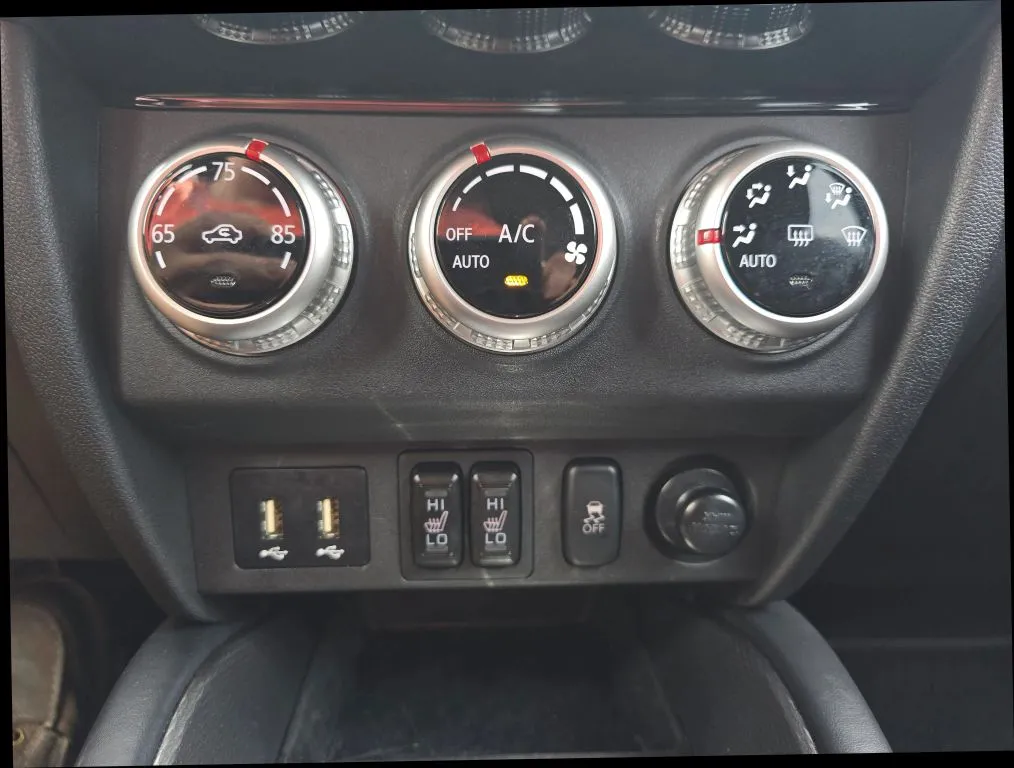 Mitsubishi Outlander Sport photo 28