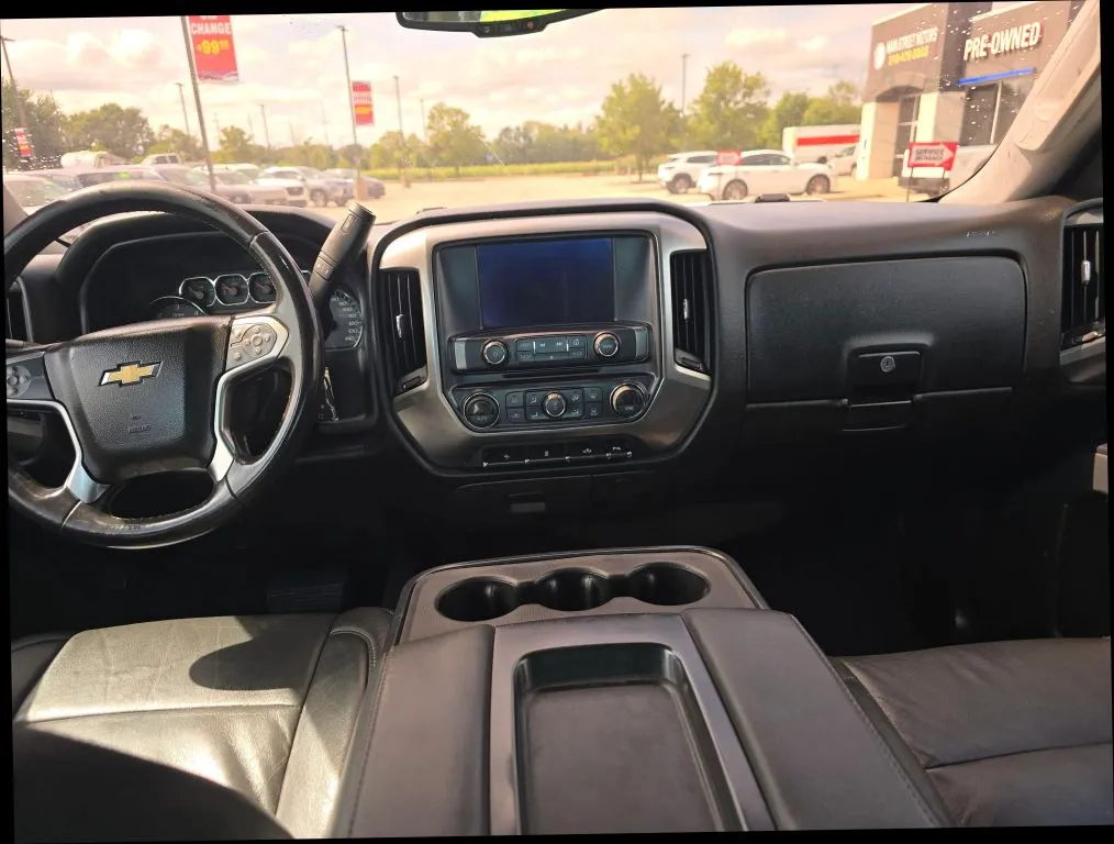 Chevrolet Silverado photo 13